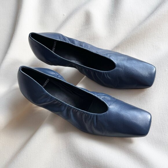 Pierre Hardy Gathered Pumps in Navy, size 38 - Picture 2 of 8